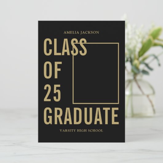 Moderne 25 Black & Gold Graduation Party Einladung (Stehend Vorderseite)