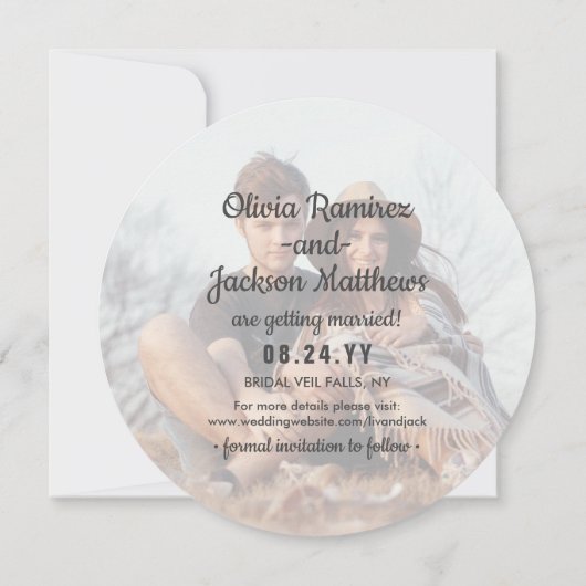 Moderne 2 Foto Grau und Weiß Einzigartige Rundhoch Save The Date (Rückseite)