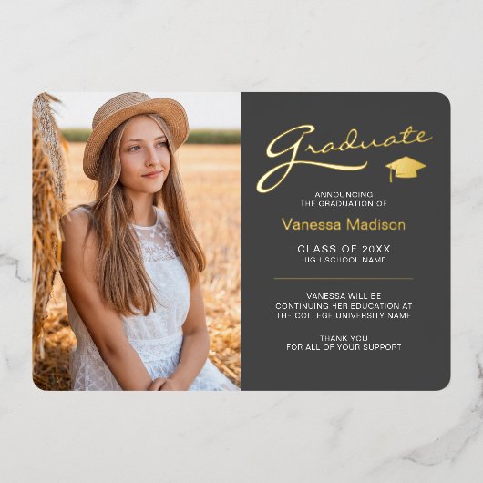 Moderne 2 Foto Grau White & Gold Foil Grad Card Folieneinladung (Vorderseite)