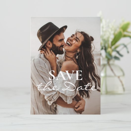 Moderne 2-Foto Hochzeit retten Termine Save The Date (Stehend Vorderseite)