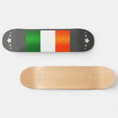 Moderne abgestreifte irische Flagge Skateboard (Horizontal)