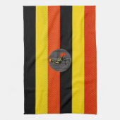 Moderne abgestreifte Ugandanflagge Küchentuch (Vertikal)