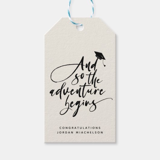 Moderne Abschluss Script Kalligraphie Glückwunsch Geschenkanhänger (Vorderseite)