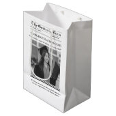 Moderne Abschlusszeitung Gratulation Mittlere Geschenktüte (Vorderseite Schrägansicht)