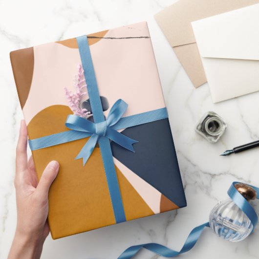 Moderne, Abstrakt gestrichene Formen Weihnachtsfei Geschenkpapier (Schenken)