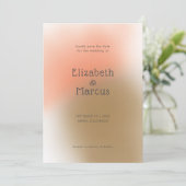 Moderne Abstrakte Apricot Peach Gradient Hochzeit Save The Date (Stehend Vorderseite)