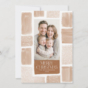 Moderne abstrakte beige-braune schneebedeckte Fami Feiertagskarte