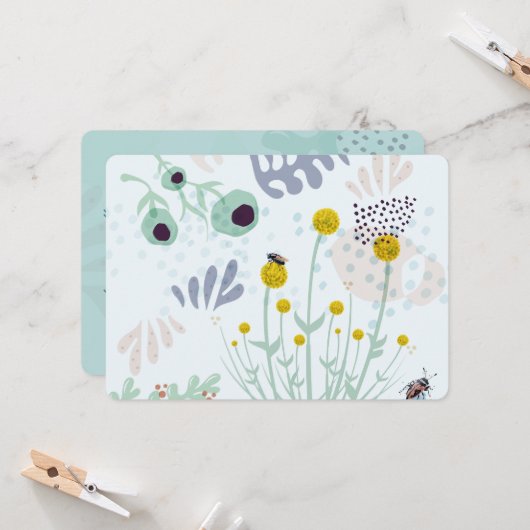 Moderne abstrakte botanische gelbe Billy-Button Einladung (Vorderseite/Rückseite Beispiel)