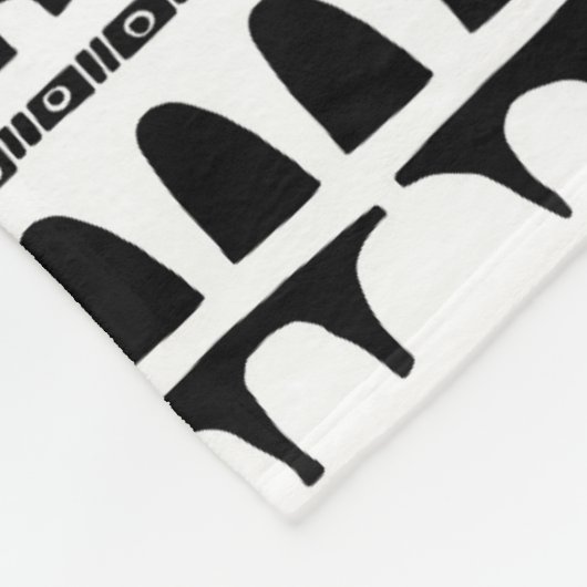 Moderne abstrakte Fenster mit schwarzer Grafik Fleecedecke (Ecke)