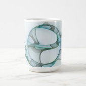 Moderne abstrakte fraktale Kunst Blau Türkis Grau Kaffeetasse (Mittel)