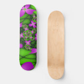 Moderne Abstrakte Neon Pink Green Fraktal Blume Skateboard (Vorderseite)