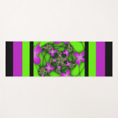 Moderne Abstrakte Neon Pink Green Fraktal Blume Yogamatte (Vorderseite (Horizontal))