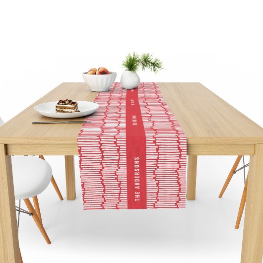 Moderne abstrakte Skandinaviendekoration mit minim Mittelgroßer Tischläufer