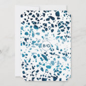 Moderne Abstrakte Terrazzo Mosaic Blue Wedding Einladung (Rückseite)