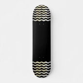 Moderne Abstrakte Waves auf schwarz Skateboard (Vorne)