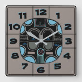 Moderne afrikanische Stammesmaske in Grau Blau Quadratische Wanduhr (Vorderseite)