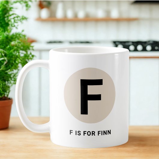 Moderne Anfangsbuchstabe-Tasse – „F steht für [Nam Kaffeetasse
