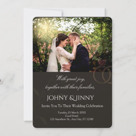 Moderne, anpassbare schwarze Hochzeit mit Foto Einladung (Vorderseite)