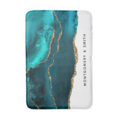 Moderne Aquamarine Agate & Gold Ribbon auf Weiß Badematte (Vorderseite Vertikal)