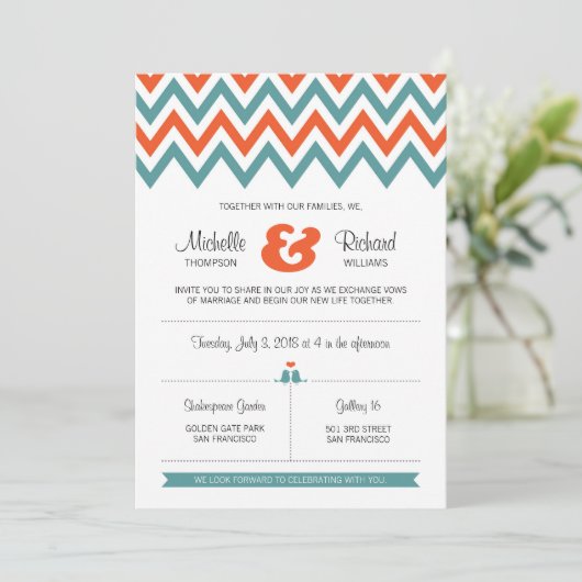 Moderne Aquamarine & orangefarbene Zickzack & Love Einladung (Stehend Vorderseite)