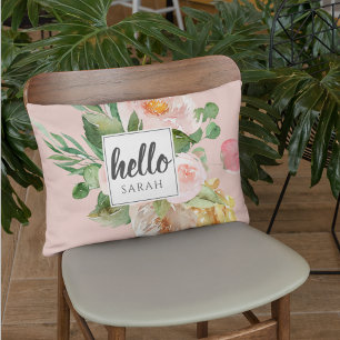 Moderne Aquarell-Rosa-Blumen & Hallo & Name Dekokissen