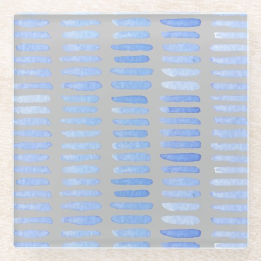 Moderne Aquarellblau Schlaganfälle auf Grau Glasuntersetzer (Vorderseite)