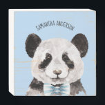 Moderne Aquarelle mit Name und Pastellblau Holzkisten Schild<br><div class="desc">Moderne Aquarelle mit Name und Pastellblau</div>