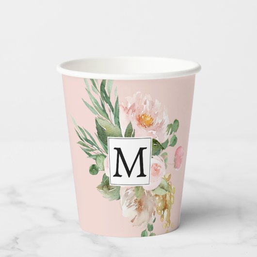 Moderne Aquarellfarben Rosa Blume Mit Monogramm Pappbecher (Rückseite)