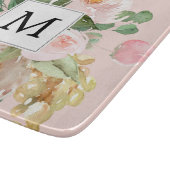 Moderne Aquarellfarben Rosa Blume Mit Monogramm Schneidebrett (Ecke)