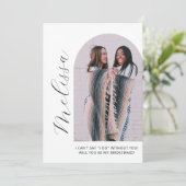 Moderne Arch Bridesmaid Foto Vorschlag Card Einladung (Stehend Vorderseite)