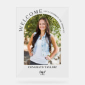 Moderne Arch Foto Graduation Party Willkommen Acrylschild (Vorderseite)