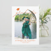 Moderne Arch Graduates Double Graduation Party Einladung (Stehend Vorderseite)