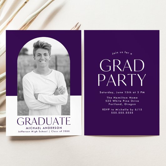 Moderne Arch Lila Color Block Graduation Party Einladung