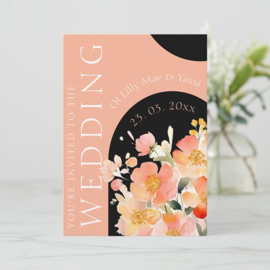 Moderne Arch Orange Peach and Black Floral Wedding Einladung (Stehend Vorderseite)