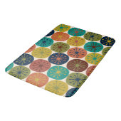 Moderne Atomdots-Retro-Muster Mitte des Jahrhunder Badematte (Schrägansicht)