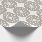 Moderne Atompunkte des Mittelalters im Winter grau Geschenkpapier (Ecke)