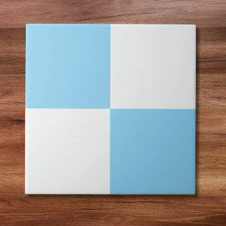 Moderne Babyblau-Weiß karierte Keramikfliese