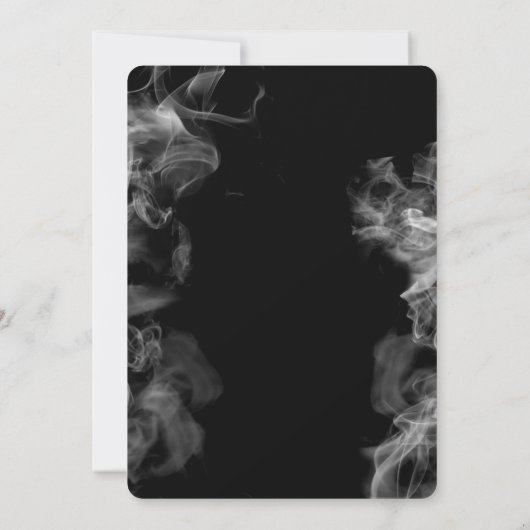 Moderne Bachelor Party Zigarren und Whiskey Black Einladung (Rückseite)