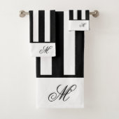 Moderne Badezimmer mit Schwarz-Weiß-Streifen Badhandtuch Set (Insitu)