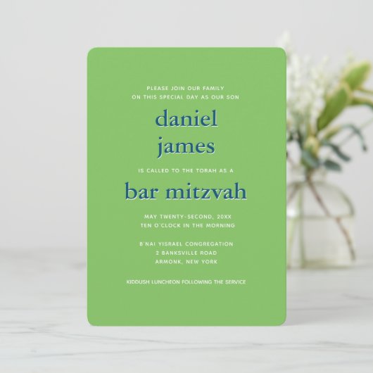 Moderne Bar Mitzvah Typografie Blue Green Einladung (Stehend Vorderseite)