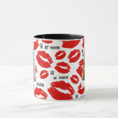 Moderne Be My Valentines Lippen Paar Foto Initiale Tasse (Zentrum)