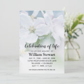 Moderne Beerdigung | Feiern der weißen Blume des L Einladung (Stehend Vorderseite)