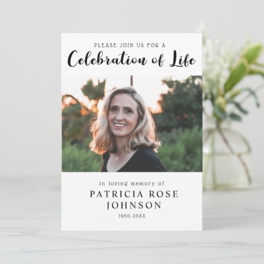 Moderne Beerdigungsfeier zur Einladung zum Leben (Stehend Vorderseite)