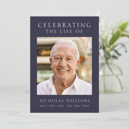 Moderne Begehung der Lebensordnung Programm (Stehend Vorderseite)