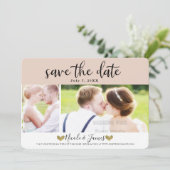 Moderne Beige Blush Save the Date Foto Hochzeit Einladung (Stehend Vorderseite)