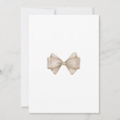 Moderne Beige Bow Babydusche Einladung (Rückseite)