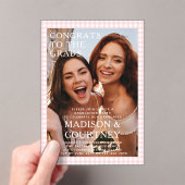 Moderne Beige Gingham Foto Graduation Party Acryleinladungen (Insitu (Handheld))
