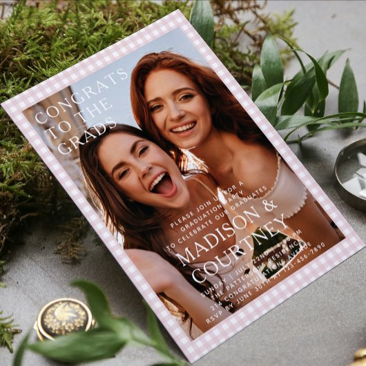 Moderne Beige Gingham Foto Graduation Party Einladung