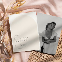 Moderne beige Hochzeit in minimalistischem Stil re Einladung