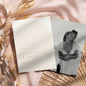 Moderne beige Hochzeit in minimalistischem Stil re Einladung